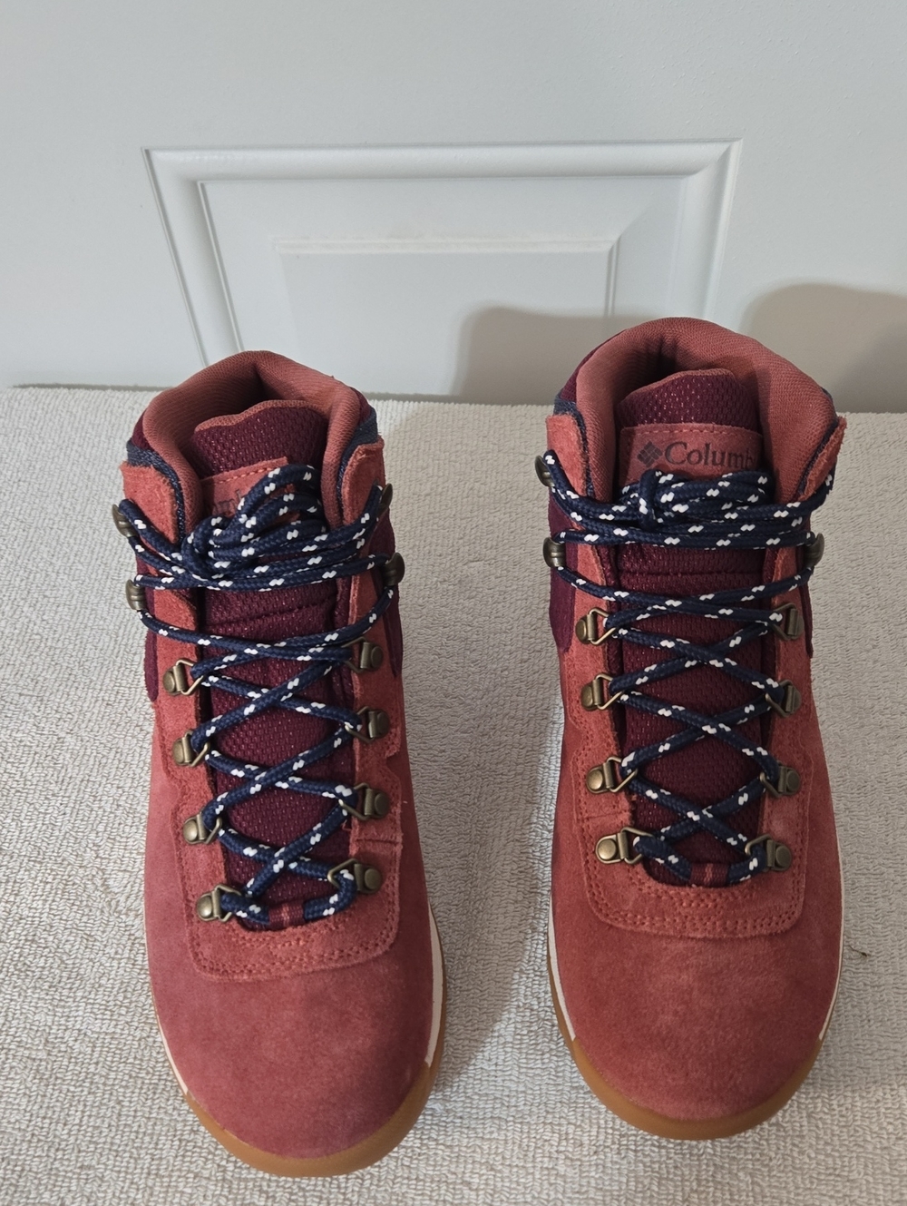Columbia Women's Newton Ridge Waterproof Beetroot Suede Lace-Up Boots NWT